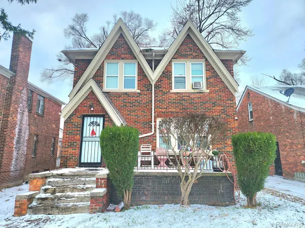 15361 Sorrento St, Detroit, MI 48227
