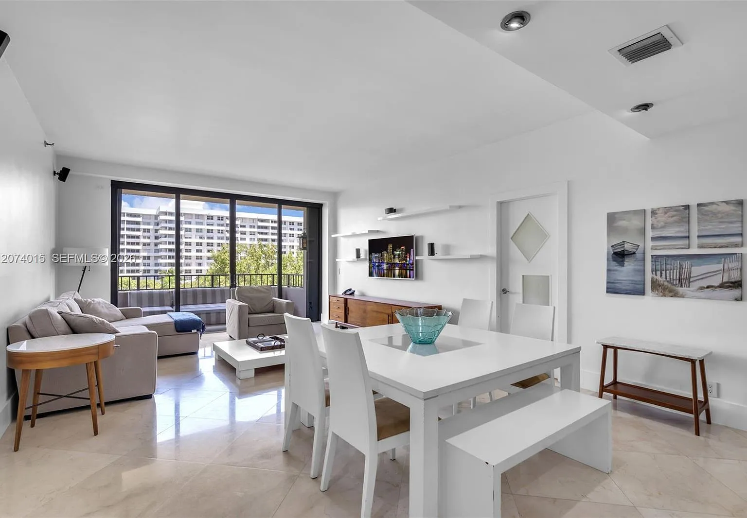 Key Colony No 2 Condo — Photo 1