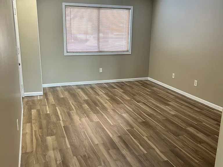 Christopher Cir — Photo 2