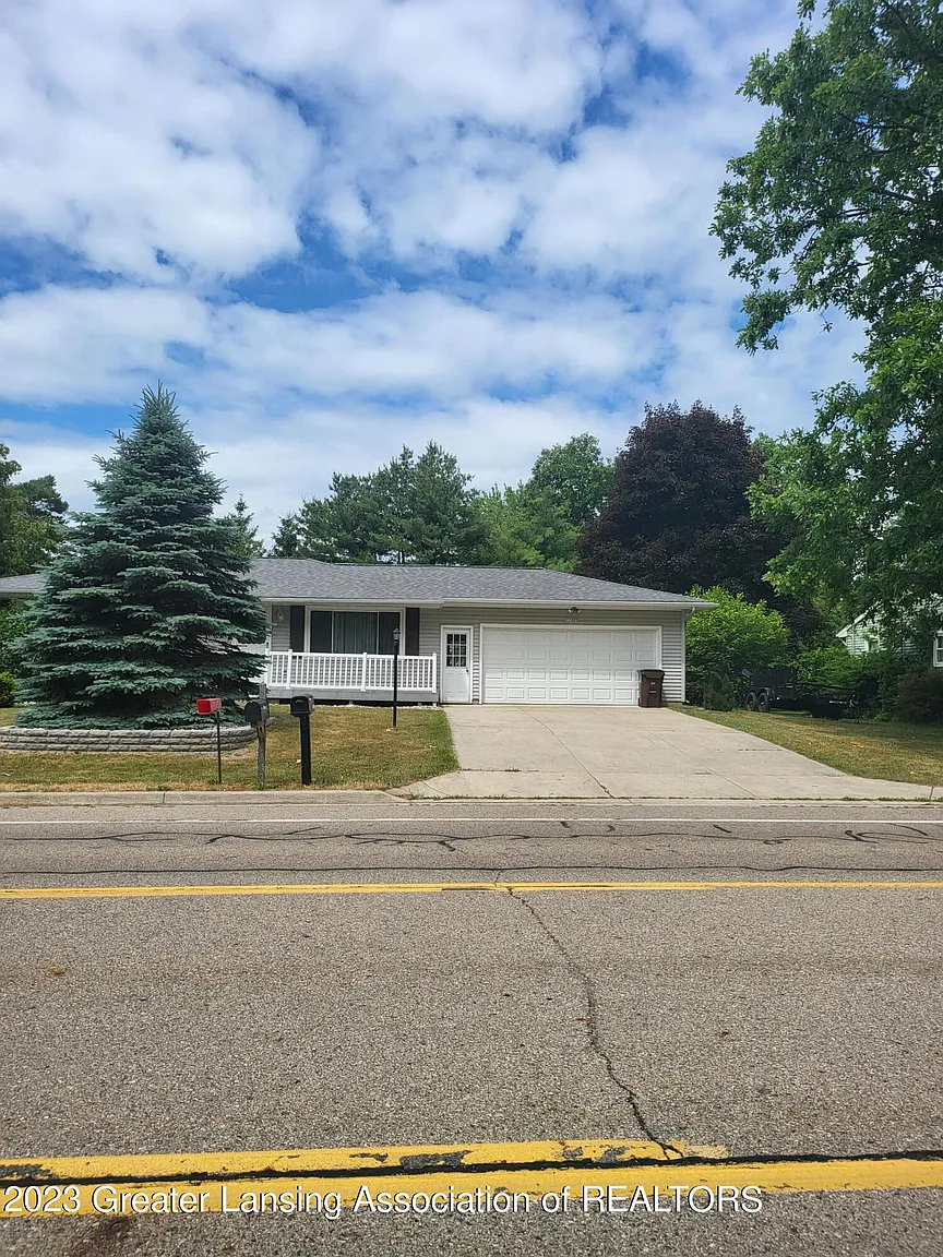 11325 Nixon Rd photo 1