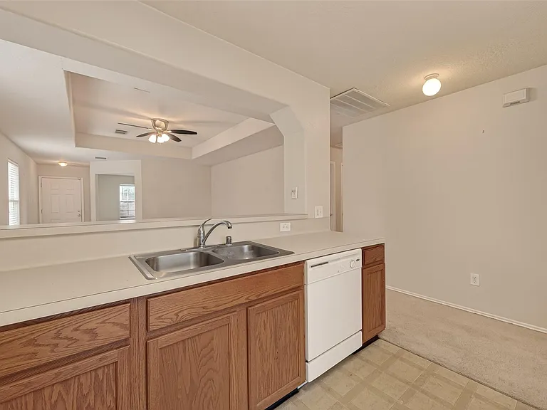 19119 Yaupon Ranch Dr — Photo 17