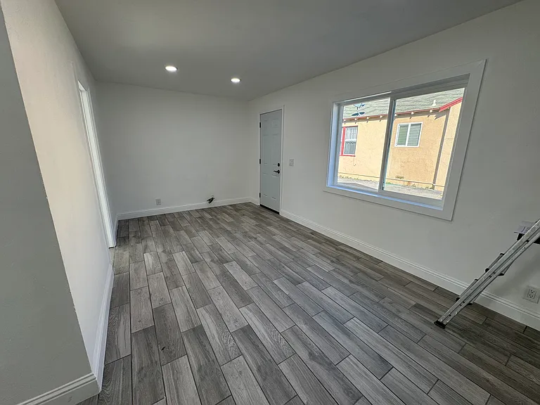 1136 N Sanborn Rd #2 — Photo 6