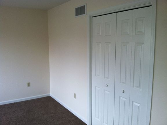 rear of front bedroom