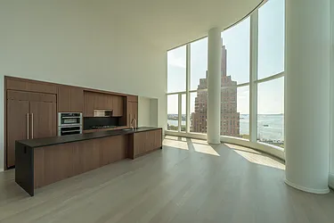 Rented by LEVEN Real Estate