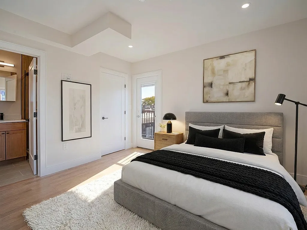 2 bed, 750 sqft, $3,100 — Photo 4