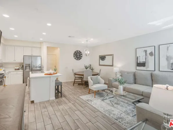 2464 Blossom Ridge Ct Unit 2, Simi Valley, CA 93063