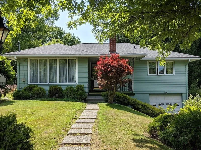 1115 Lewis St photo 1