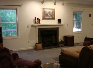 9 Bethany Woods Dr, Asheville, NC 28805