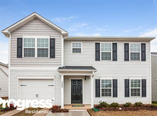 9009 Sharpes Cres, Charlotte, NC 28214