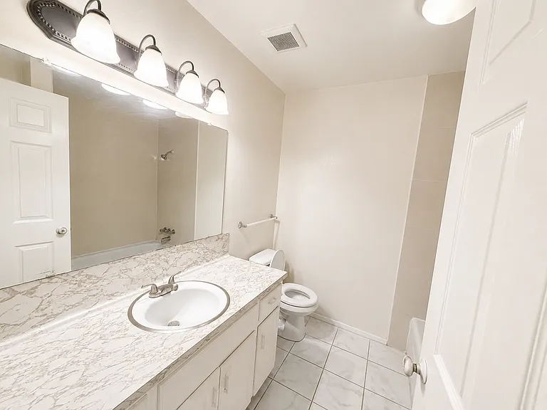 1900 Hearthside Dr #102 — Photo 2