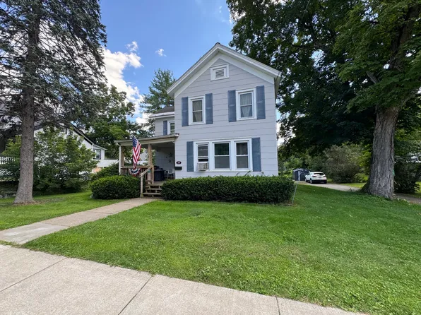 10 Clark St, Deposit, NY 13754