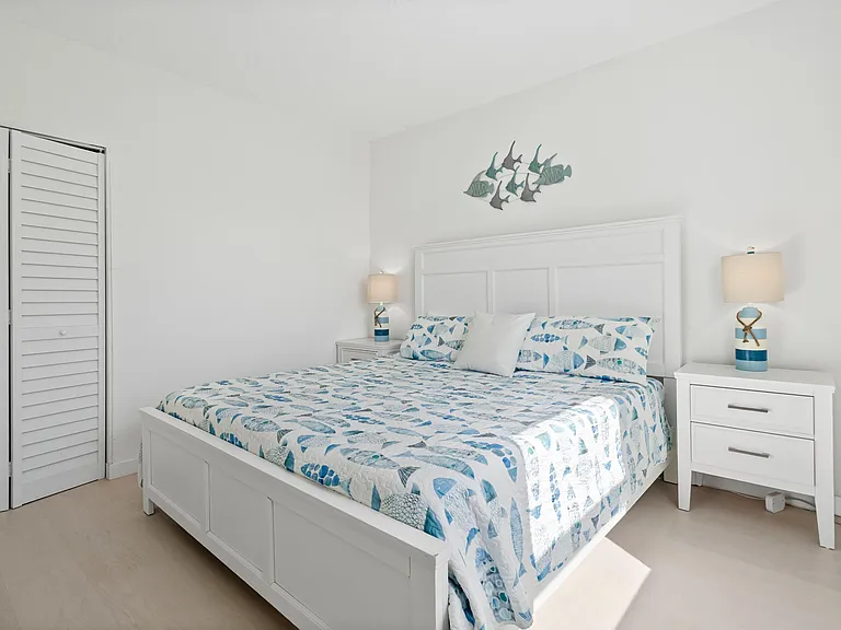 670 Hernando St #E — Photo 10