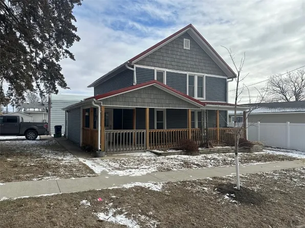 108 S Cherry St, Mechanicsville, IA 52306