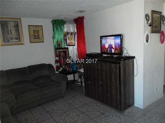 5th image of 3109 Chadford Pl