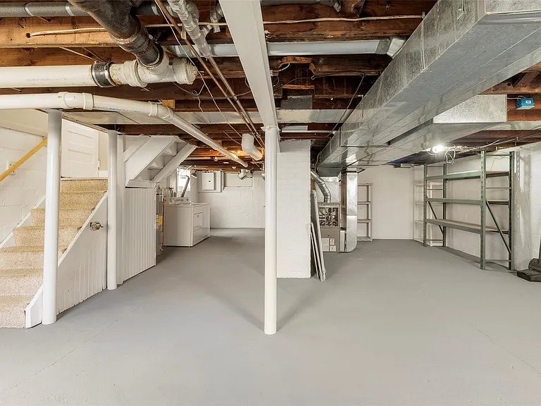 33316 Jefferson Ave — Photo 36