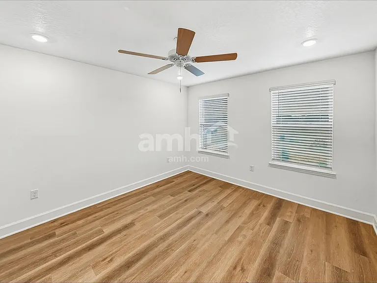 2709 Radha Way — Photo 8