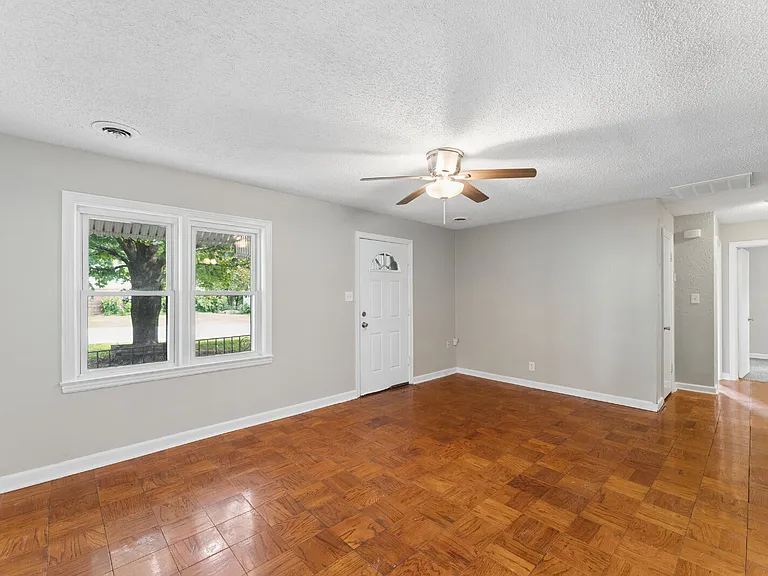 10009 E 69th St — Photo 9