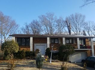 3211 Yorkchester Dr, Saint Louis, MO 63129