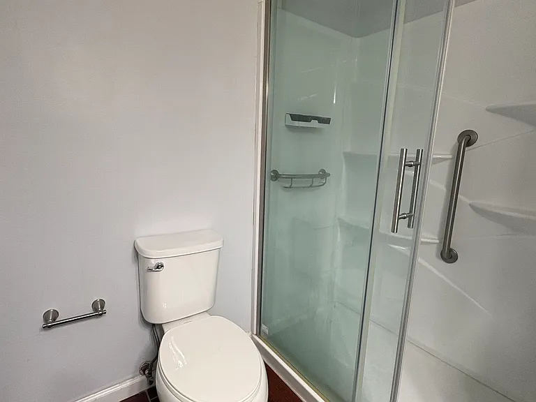 542 Chateau Cir — Photo 8