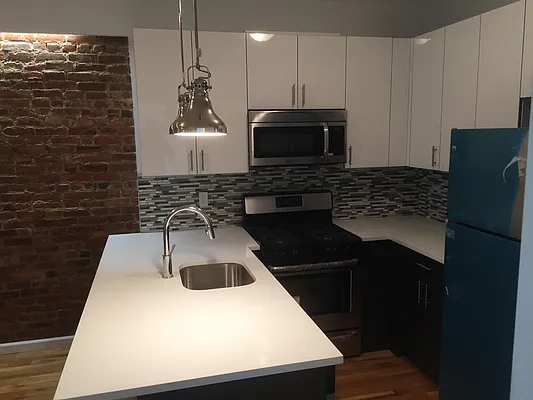 Rented by Avidwell LLC | media 43