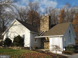 11 S Mountain Rd, Robesonia, PA 19551
