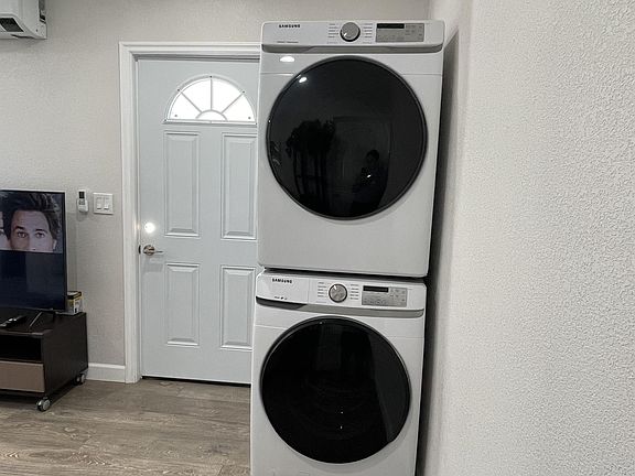 4th image of 650 N 15th St #2