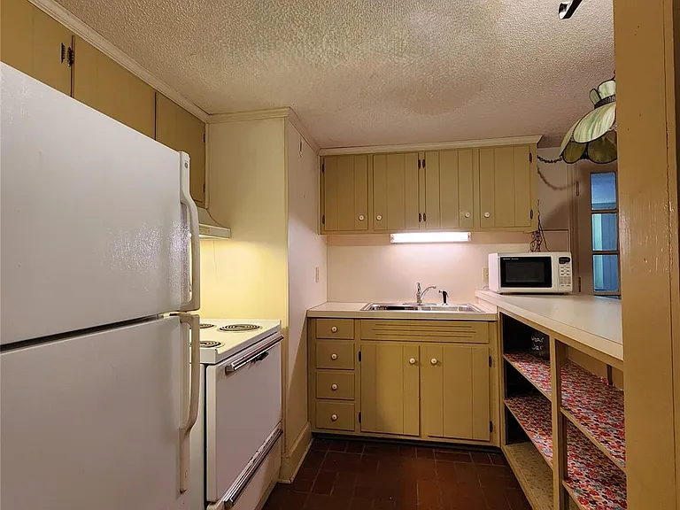 3340 Silver Stream Rd — Photo 26