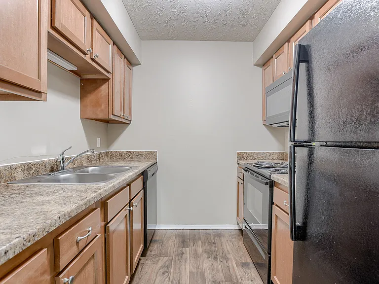 Omaha, NE Evergreen Terrace Apartments | 11A | Kitchen