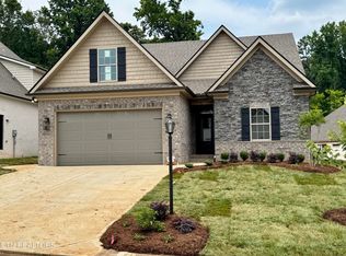 12043 Avery Woods Ln, Knoxville, TN 37921