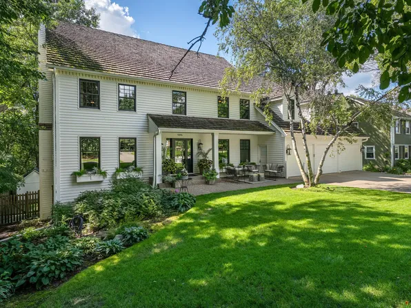 9896 Purgatory Rd, Eden Prairie, MN 55347