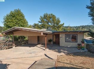 2058 Drake Dr, Oakland, CA 94611