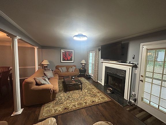 2nd image of 1886 Norcross Chase Cir