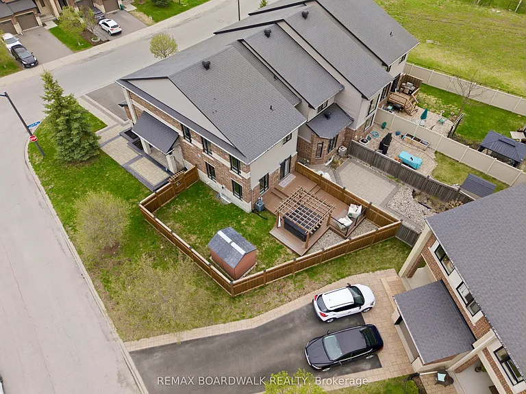 375 Cooks Mill Cres — Photo 41