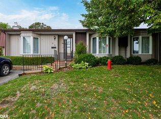 28 Linden Ln, Innisfil, ON L9S1N8