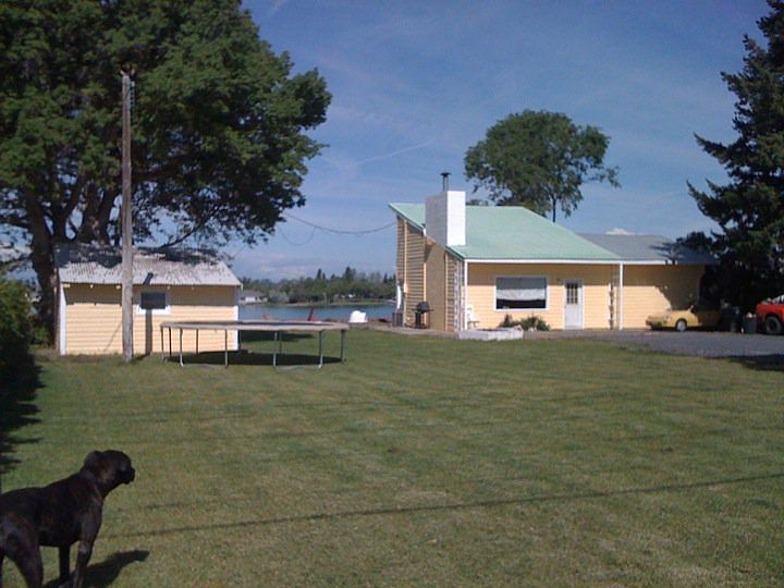 1st image of 3304 W Lakeshore Dr
