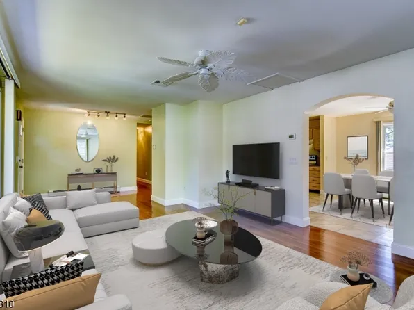 7 Henoch Ave, Clifton City, NJ 07013