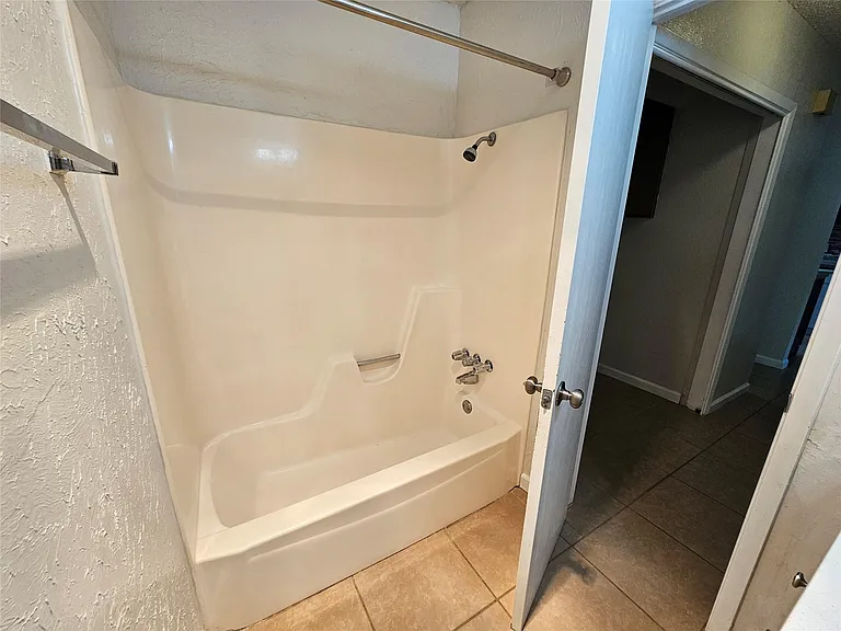 6800 Lunar Dr #B — Photo 21
