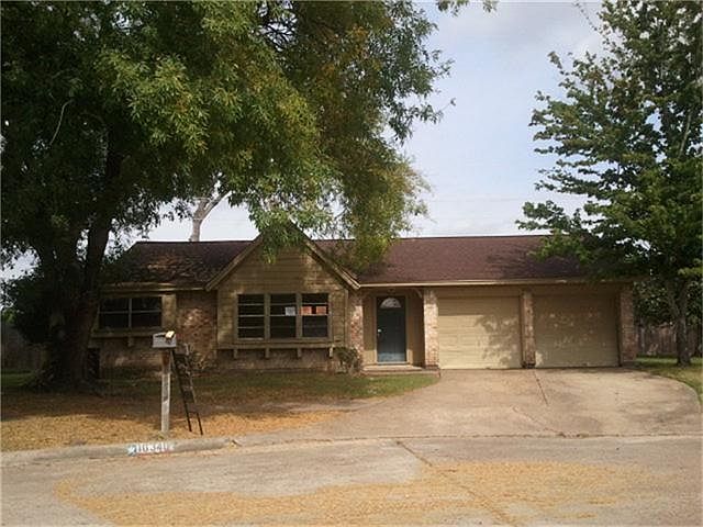 1st image of 16346 Autumn Wind Dr
