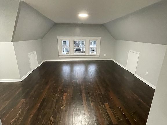 2nd image of 626 Savin Ave #3
