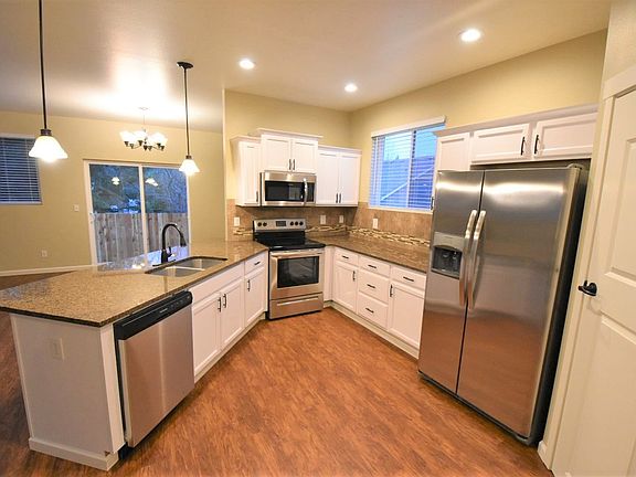 4th image of 19412 90th Avenue Ct E