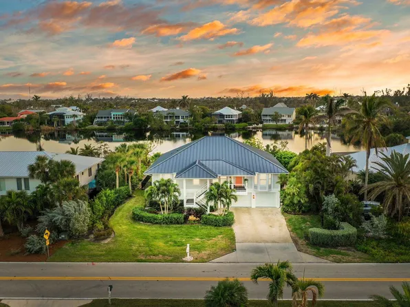 1441 Sand Castle Rd, Sanibel, FL 33957