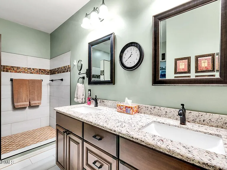150 N Lakeview Blvd #16 — Photo 9