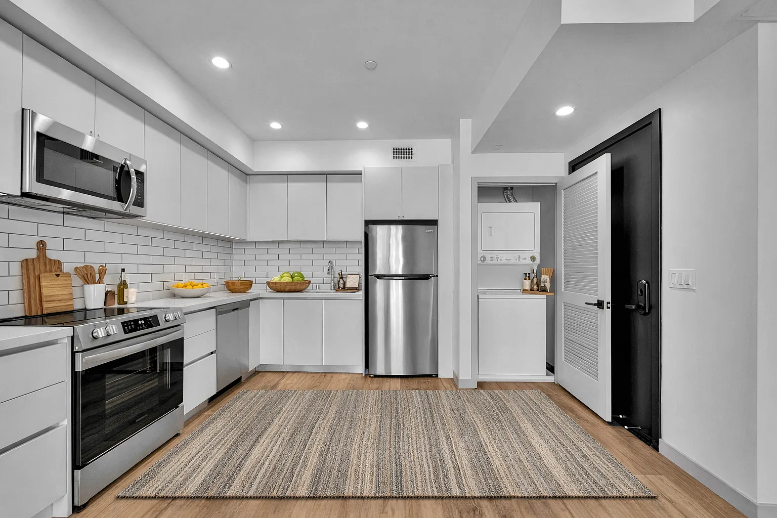 2 bed, $2,480 — Photo 3