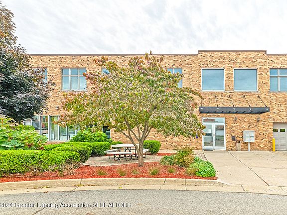 2nd image of 1114 S Washington Ave #5