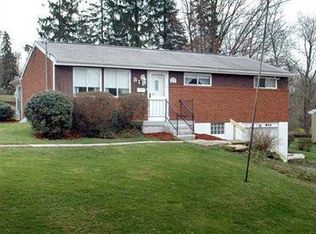 812 Cottonwood Dr, Monroeville, PA