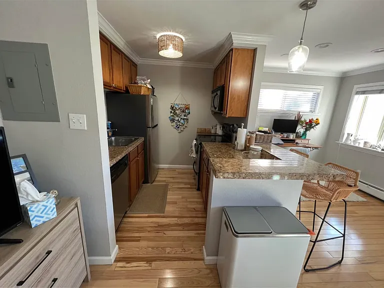 1062 Josephine St #10 — Photo 16