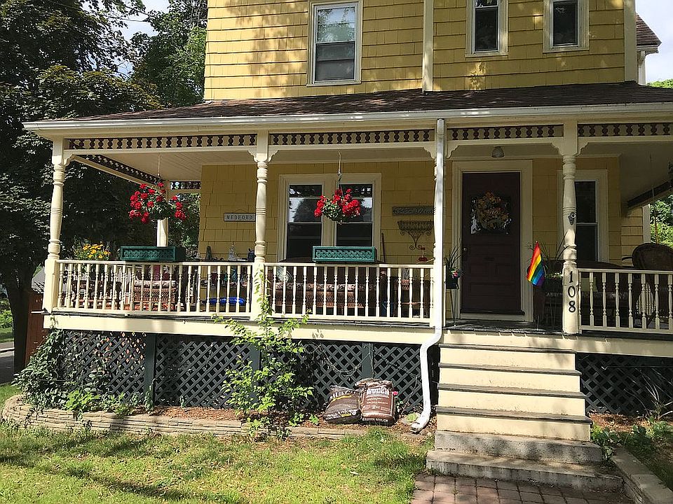 2nd image of 108 Allston St