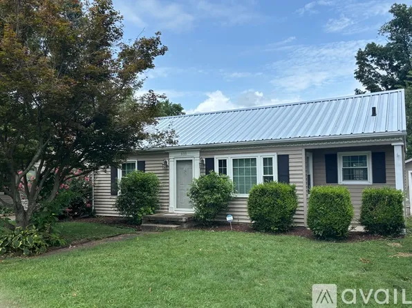 605 Mitchell Ave, Lexington, KY 40504