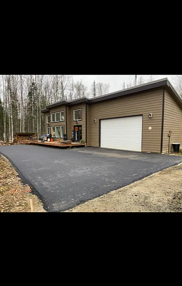 2906 N Castle Dr — Photo 2