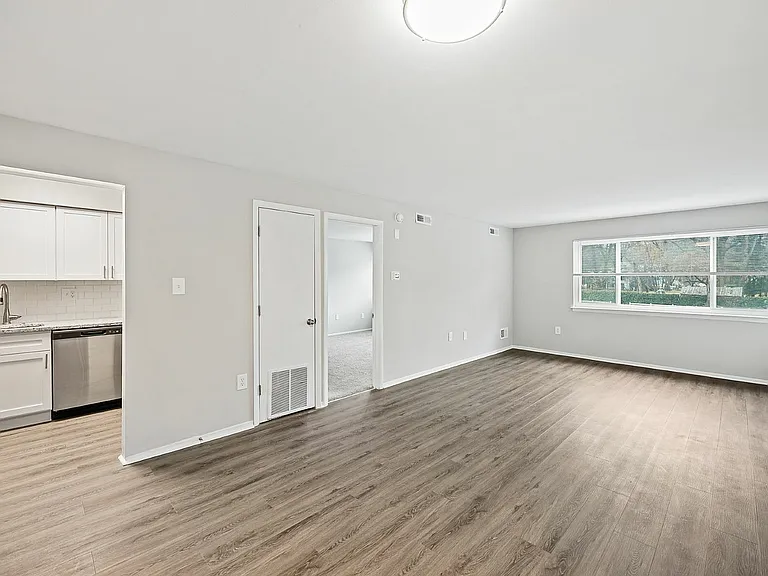 Explore this luminous living space, perfectly blending modern design with everyday comfort.